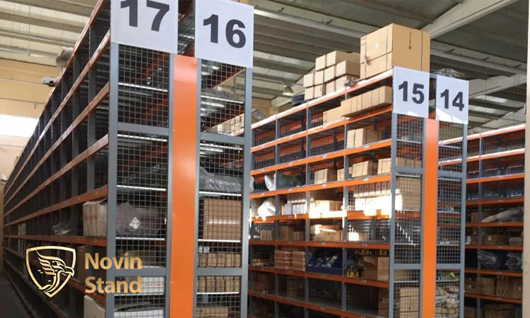 مقایسه مزایای و معایب انواع قفسههای فروشگاه